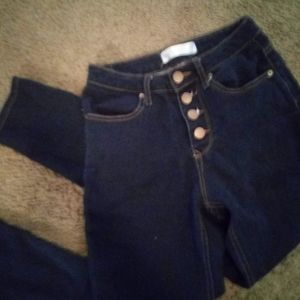 No Boundaries skinny jeans